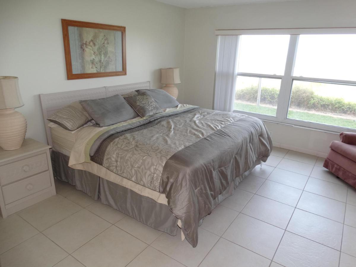 Spanish Main Unit 4- Direct Oceanfront Condo! Cocoa Beach Extérieur photo