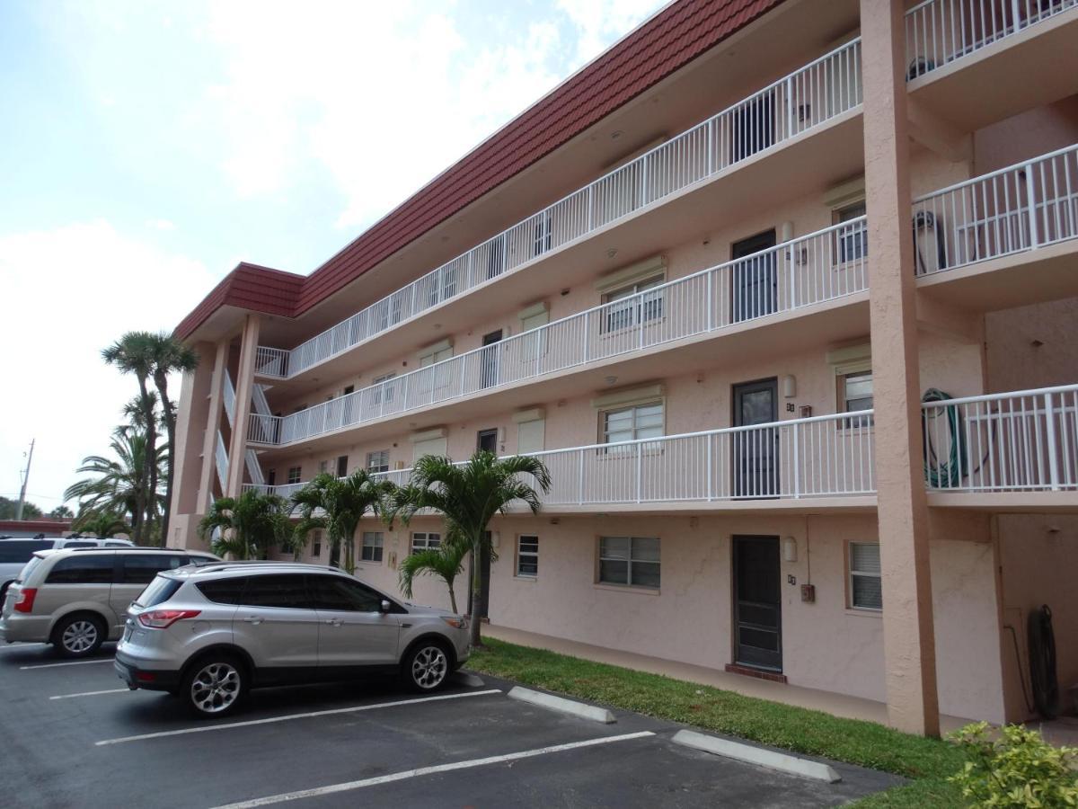 Spanish Main Unit 4- Direct Oceanfront Condo! Cocoa Beach Extérieur photo