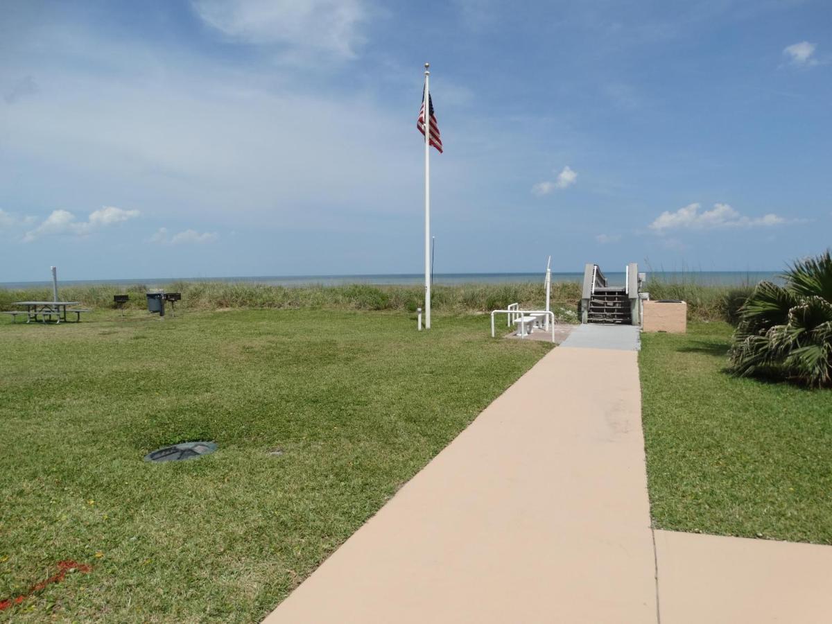 Spanish Main Unit 4- Direct Oceanfront Condo! Cocoa Beach Extérieur photo